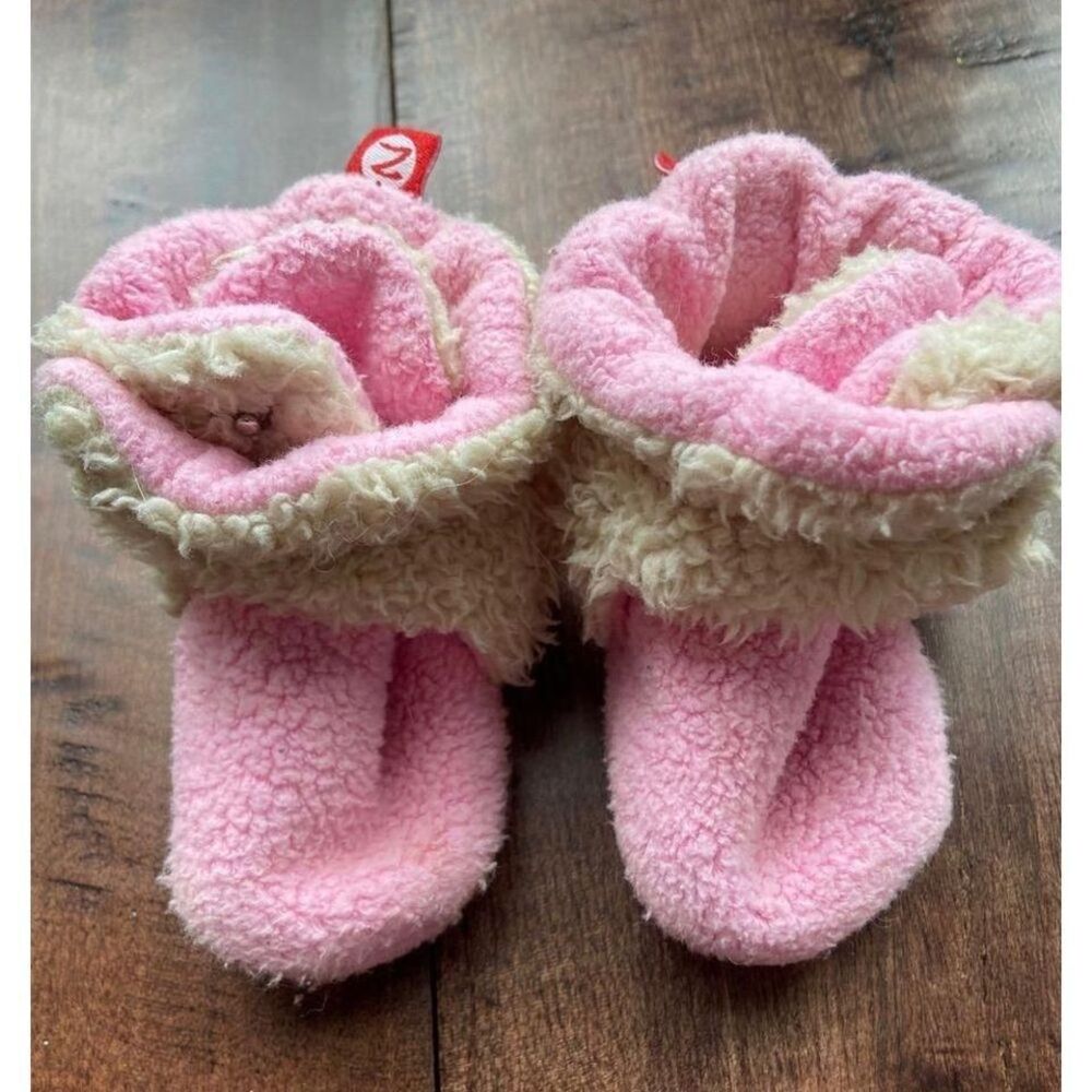 Zutano pink‎ fur booties 6 mos baby shoes stay on